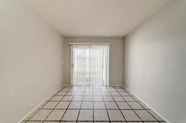 $1,699 | 1032 East Michelle Drive, Phoenix, AZ 85022