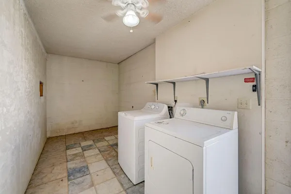 $1,699 | 1032 East Michelle Drive, Phoenix, AZ 85022