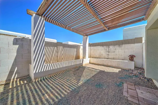 $1,699 | 1032 East Michelle Drive, Phoenix, AZ 85022