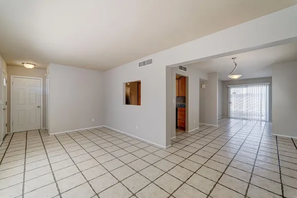 $1,699 | 1032 East Michelle Drive, Phoenix, AZ 85022