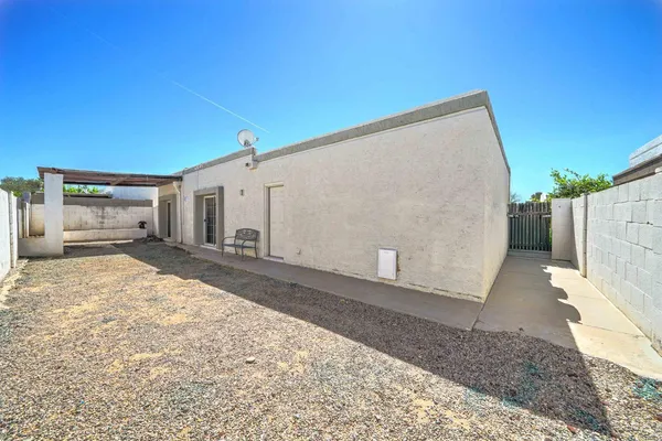 $1,699 | 1032 East Michelle Drive, Phoenix, AZ 85022