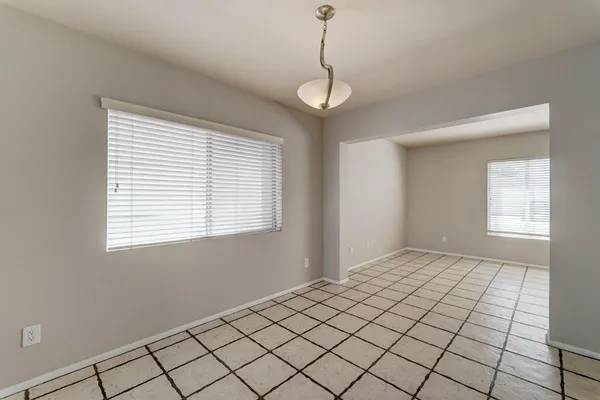 $1,699 | 1032 East Michelle Drive, Phoenix, AZ 85022