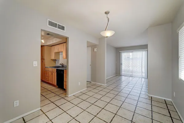 $1,699 | 1032 East Michelle Drive, Phoenix, AZ 85022