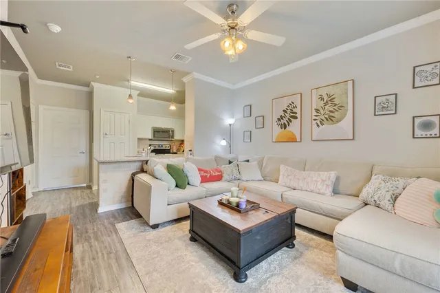 $190,000 | 1198 Jones-Butler Road, Unit 1305, College Station, TX 77840