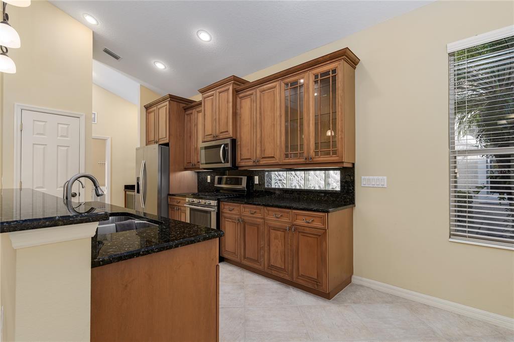 7431 Edenmore Street Lakewood Ranch, FL 34202 - Photo 7 of 41