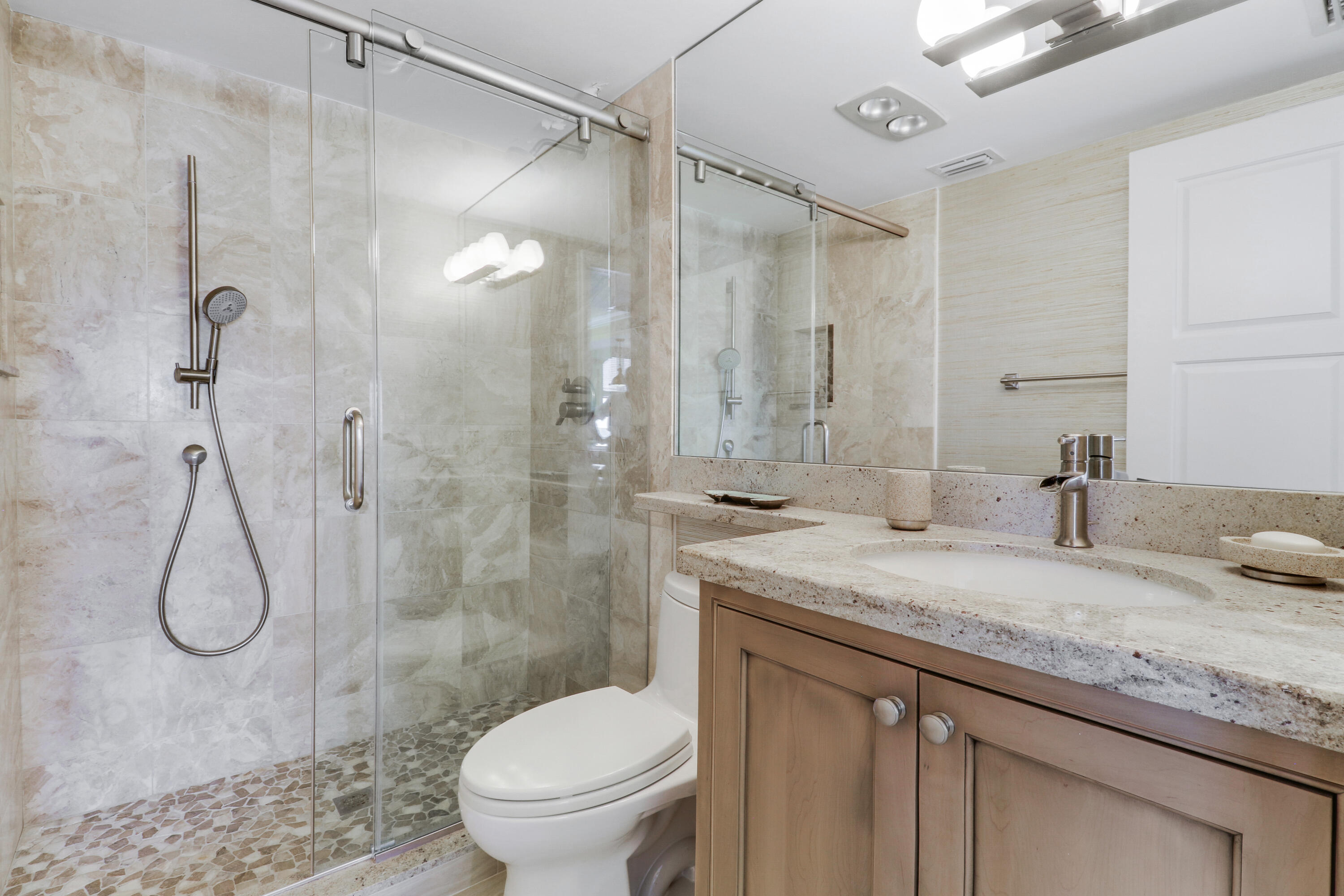 375 South Beach Road, Unit 803 Tequesta, FL 33469 - Photo 17 of 43 Bath 2