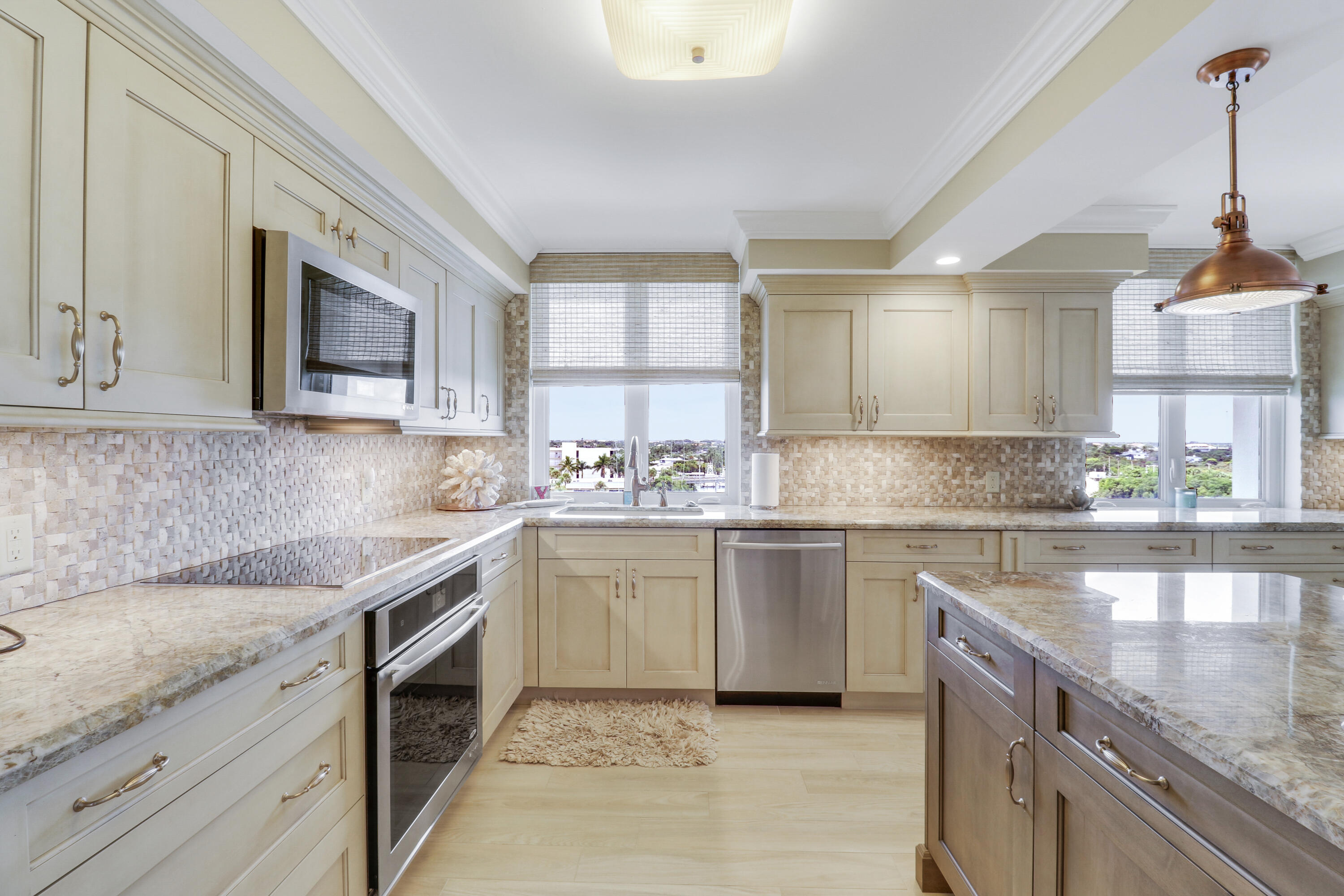 375 South Beach Road, Unit 803 Tequesta, FL 33469 - Photo 3 of 43 kitchen