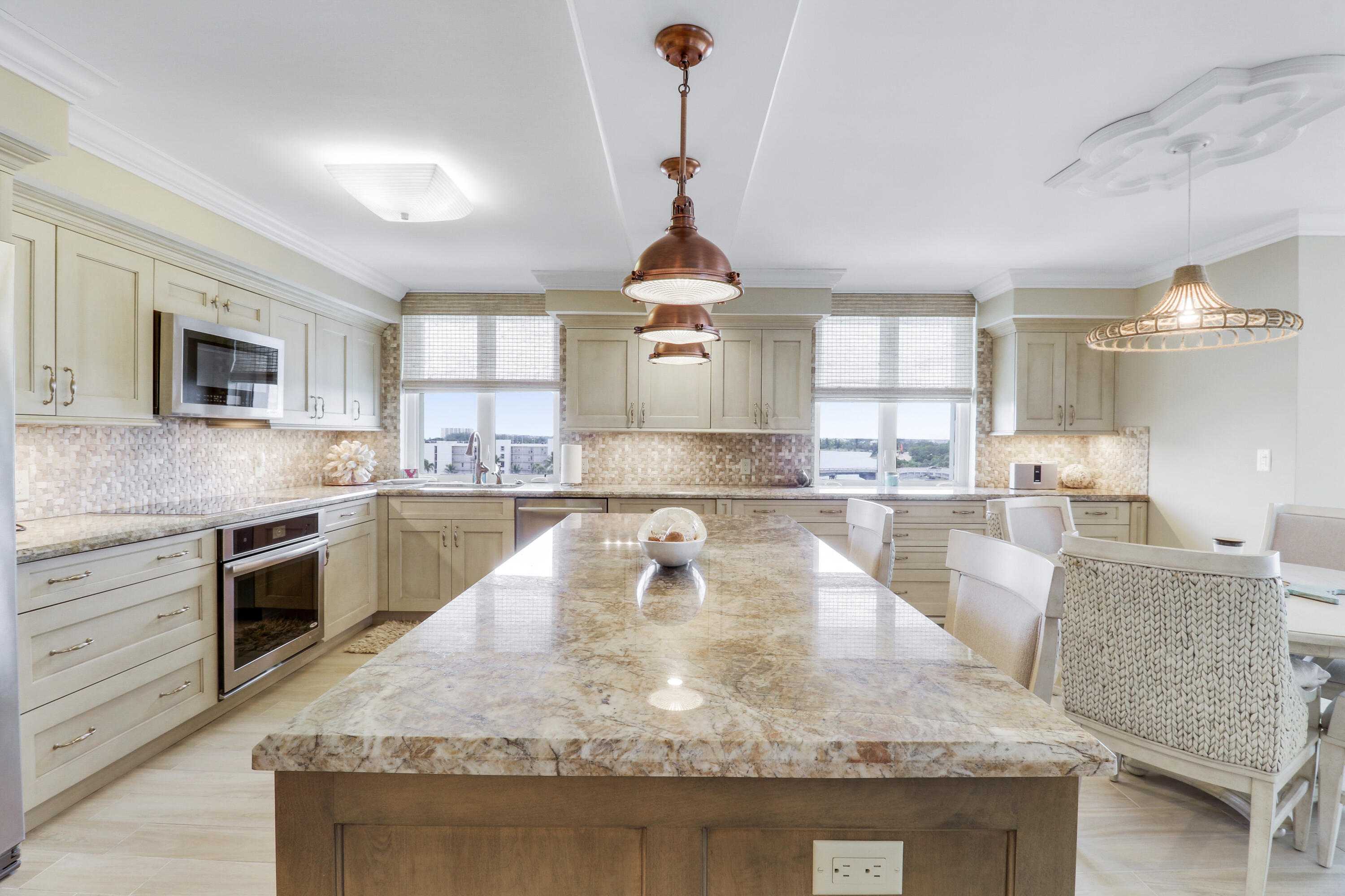 375 South Beach Road, Unit 803 Tequesta, FL 33469 - Photo 6 of 43 kitchen