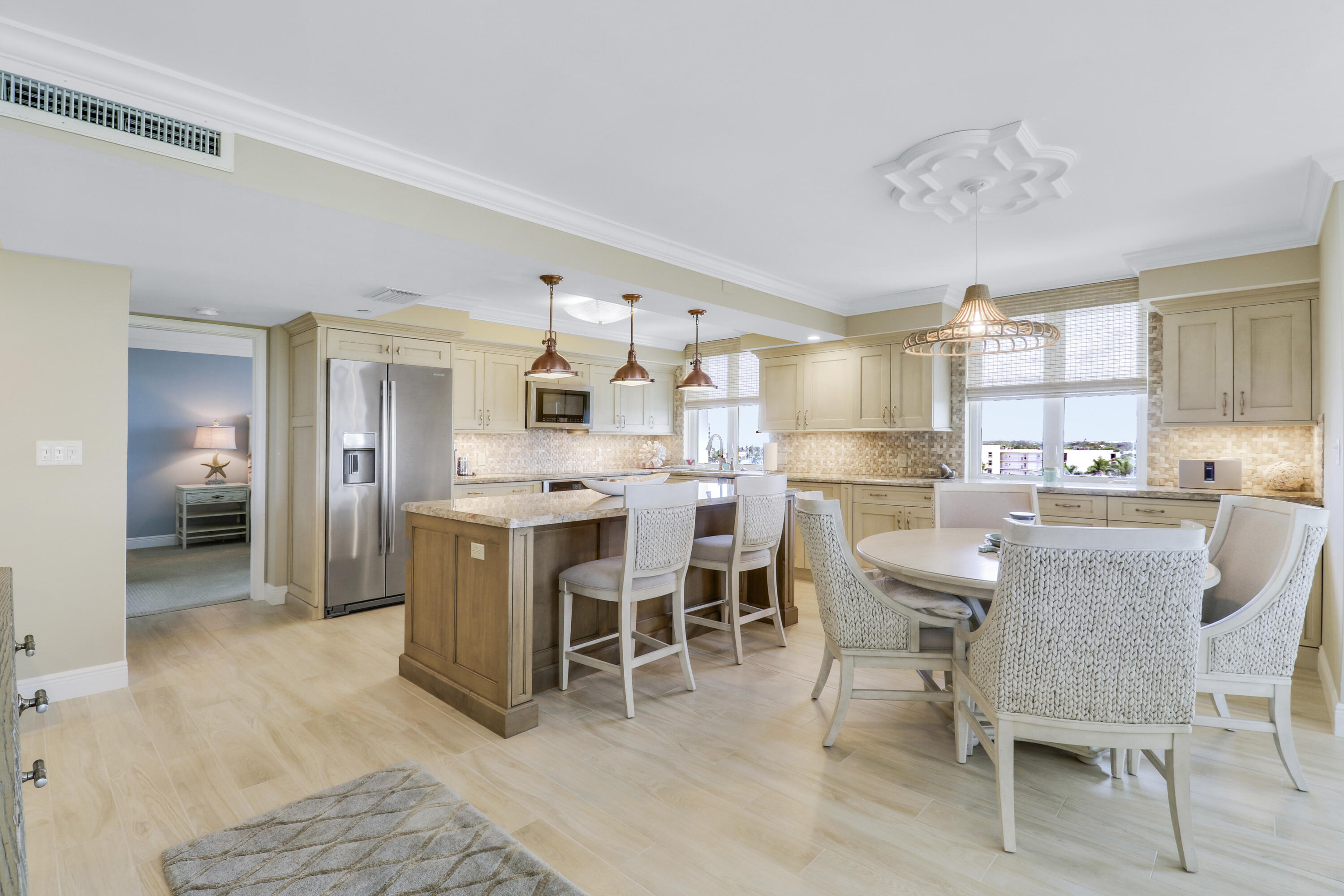 375 South Beach Road, Unit 803 Tequesta, FL 33469 - Photo 10 of 43 Kitchen dining