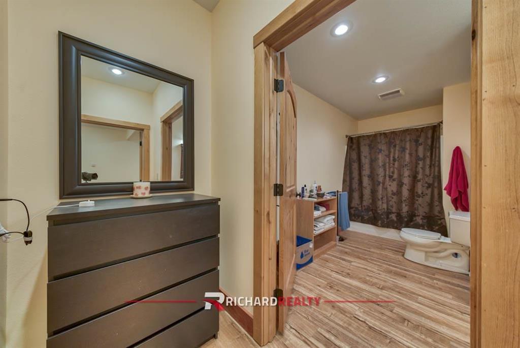 1727 Highway 14 Shell, WY 82441 - Photo 39 of 62 Gallery Image 39