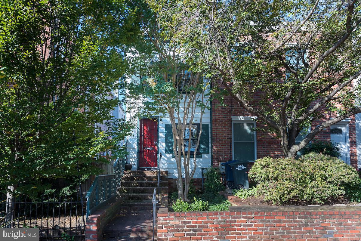 1202 D Street Southeast Washington, DC 20003 - Photo 18 of 20 Gallery Image 18