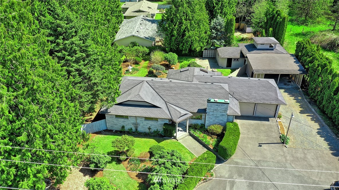 18611 North Road Bothell, WA 98012 - Photo 36 of 38 an aerial view of a house with a garden