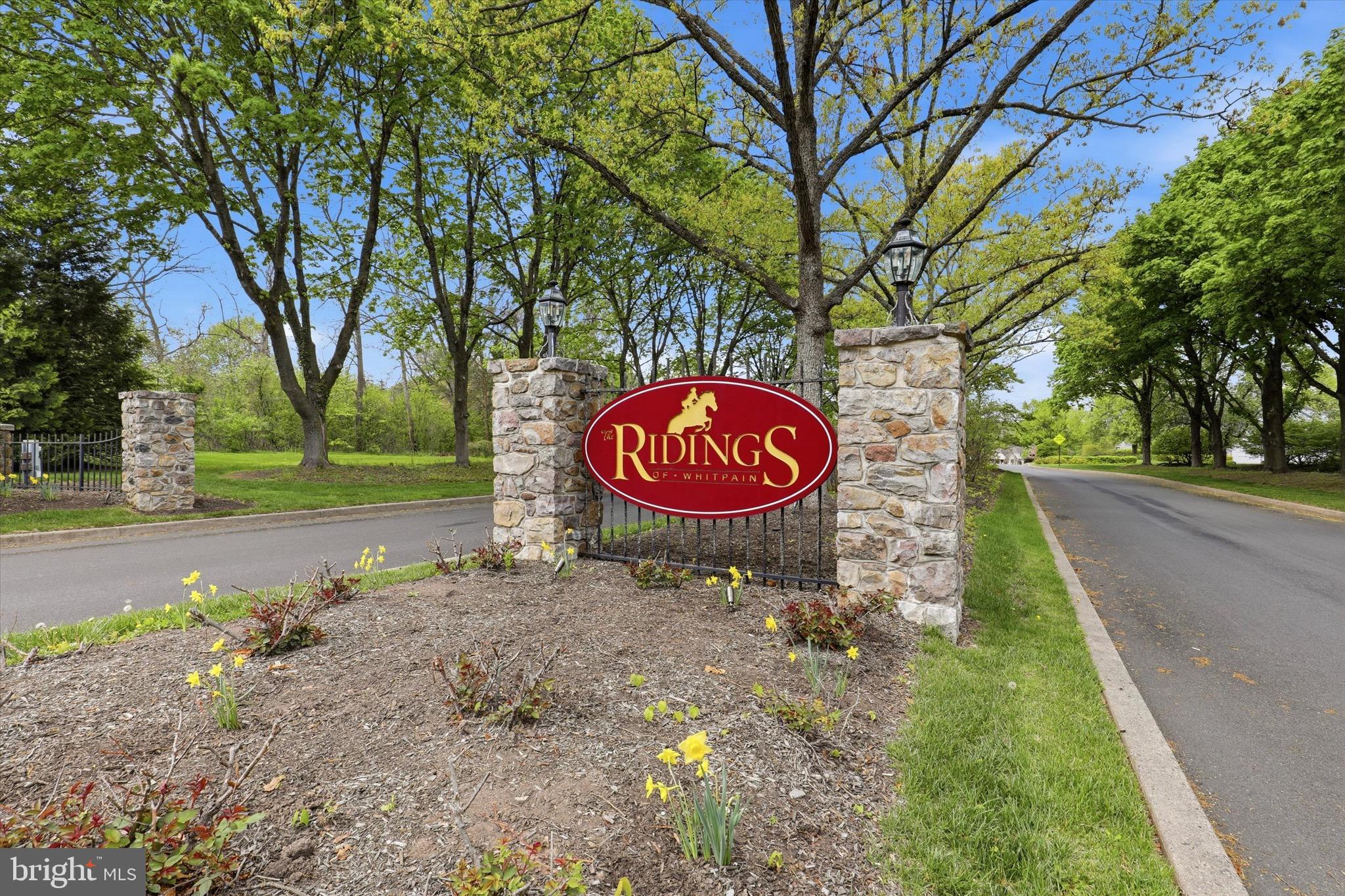 75 Ridings Way Ambler, PA 19002 - Photo 2 of 39