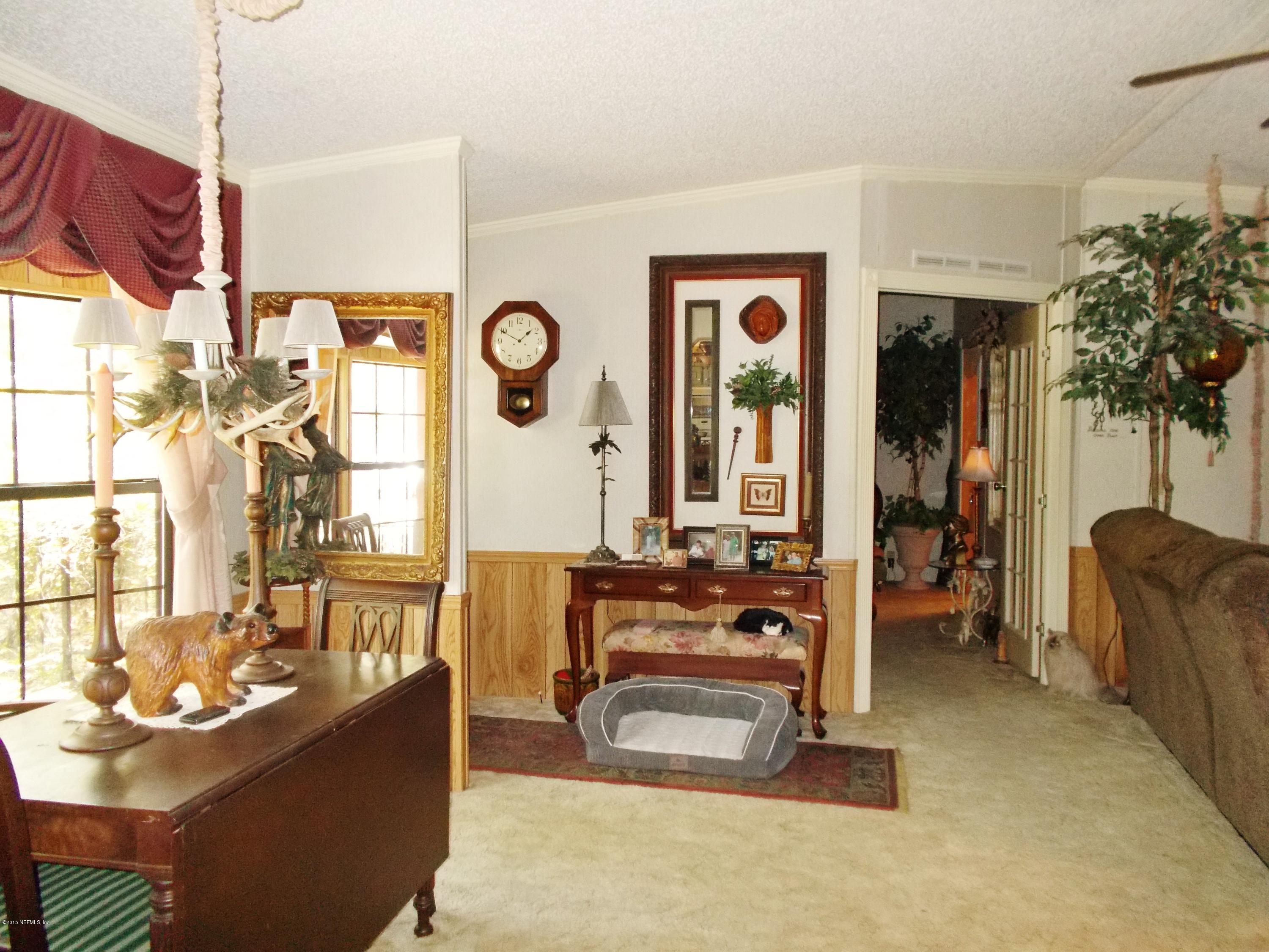113 Palmetto Road Georgetown, FL 32139 - Photo 27 of 45 Dining area