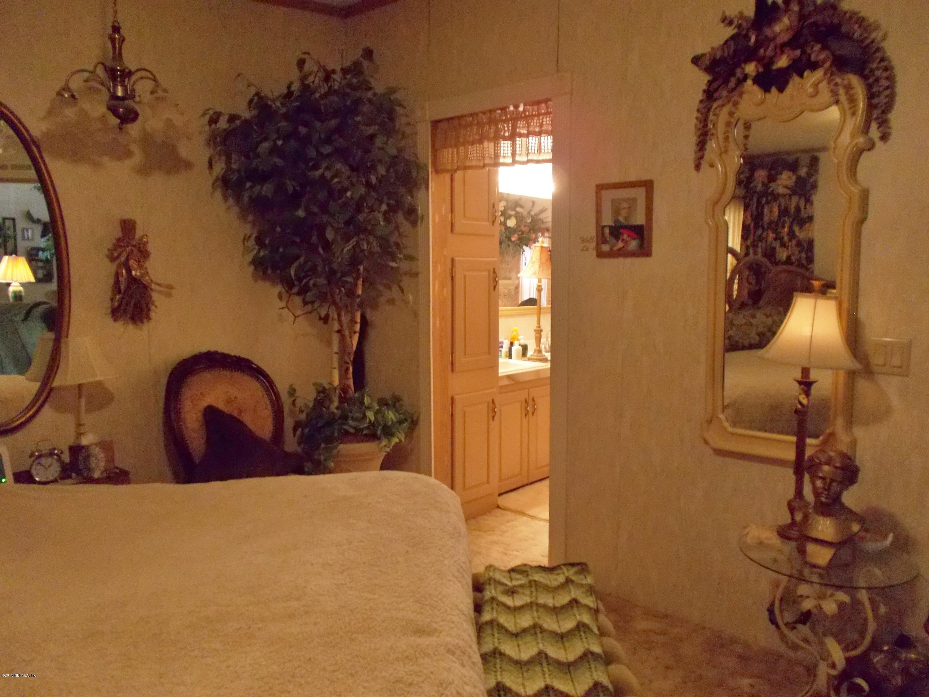 113 Palmetto Road Georgetown, FL 32139 - Photo 41 of 45 master bedroom view 3
