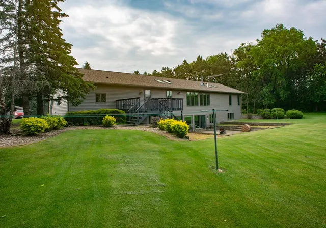 $490,000 | 602 East Wheeler Drive, Plainfield, WI 54966