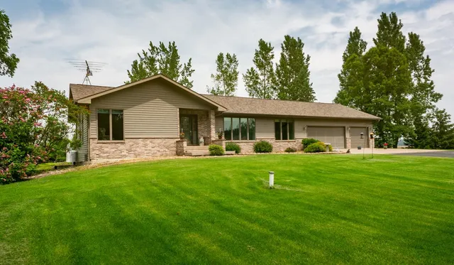 $490,000 | 602 East Wheeler Drive, Plainfield, WI 54966