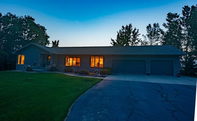 $490,000 | 602 East Wheeler Drive, Plainfield, WI 54966