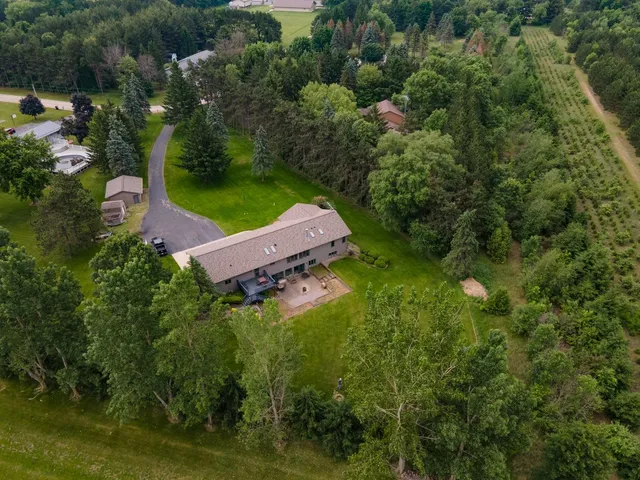 $490,000 | 602 East Wheeler Drive, Plainfield, WI 54966