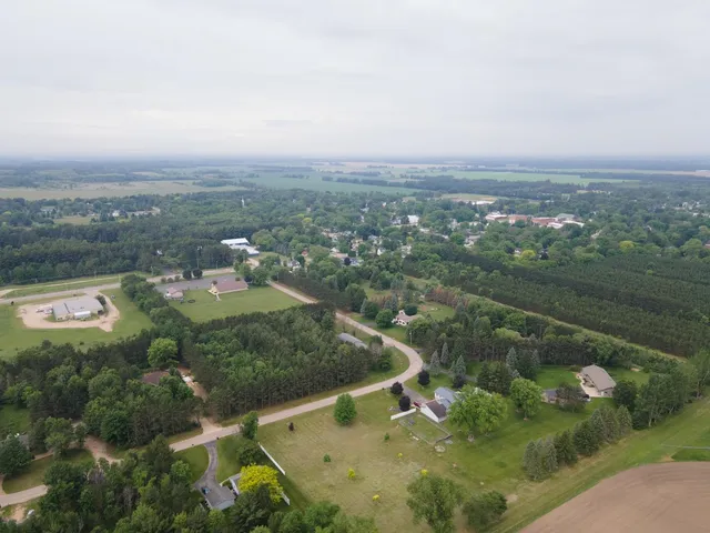 $490,000 | 602 East Wheeler Drive, Plainfield, WI 54966