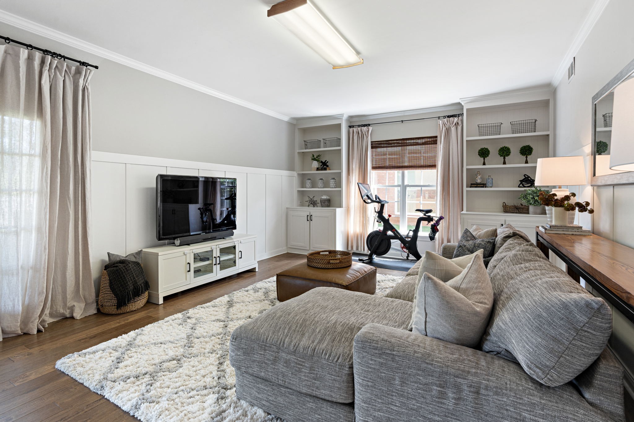 3156 Vera Valley Road Franklin, TN 37064 - Photo 22 of 44 a living room with furniture and a flat screen tv
