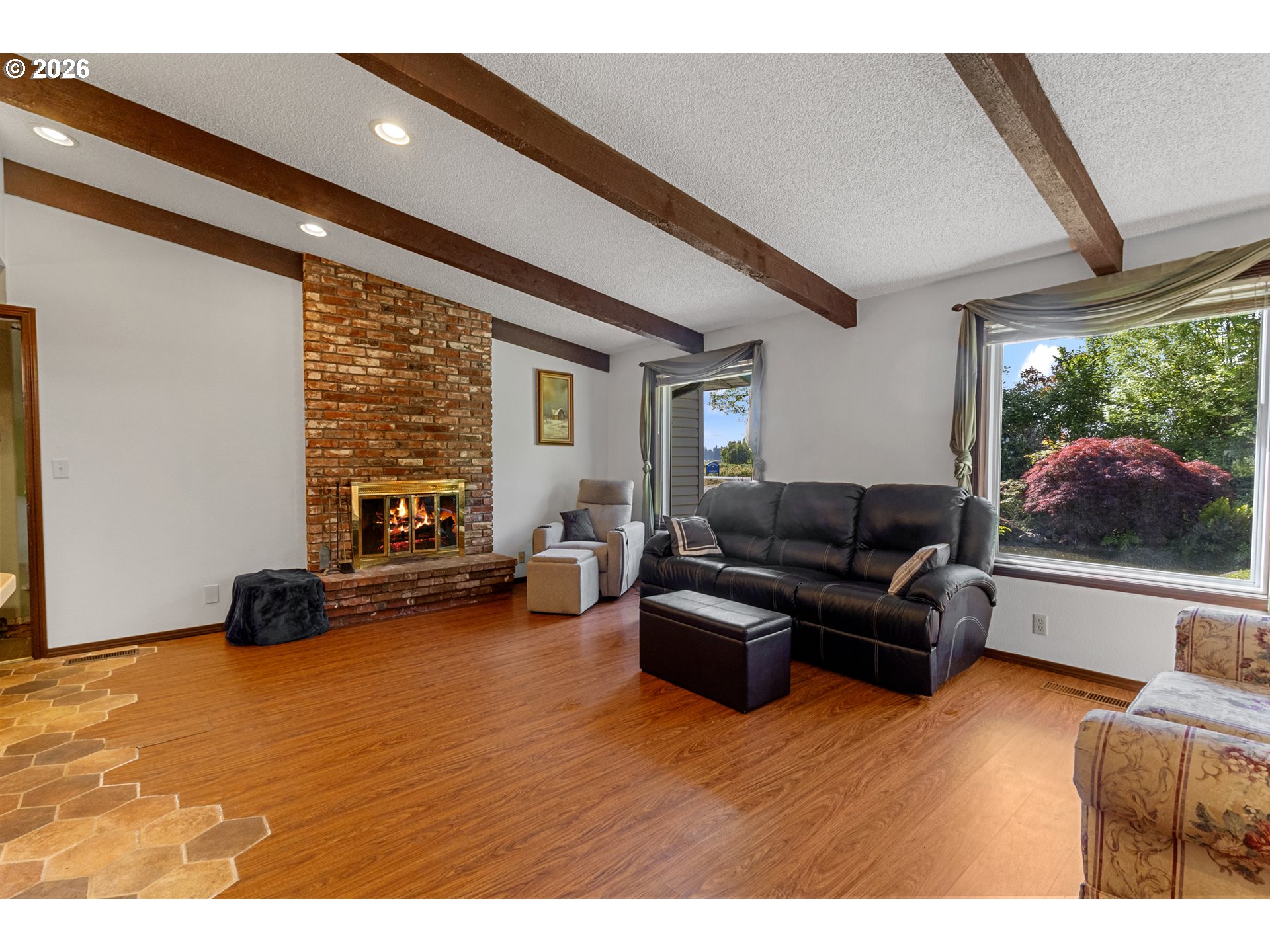 5665 Silverton Road Northeast Salem, OR 97305 - Photo 6 of 44 Gallery Image 6