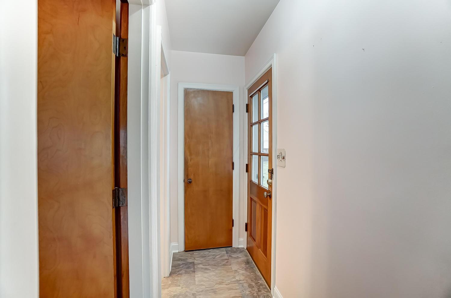 1885 Wyandotte Road Columbus, OH 43212 - Photo 35 of 44