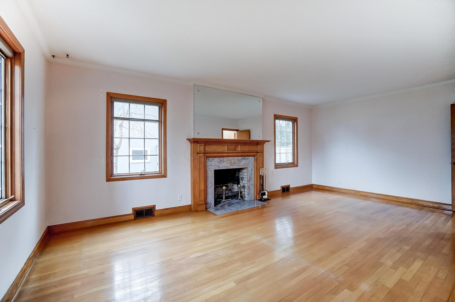1885 Wyandotte Road Columbus, OH 43212 - Photo 4 of 44