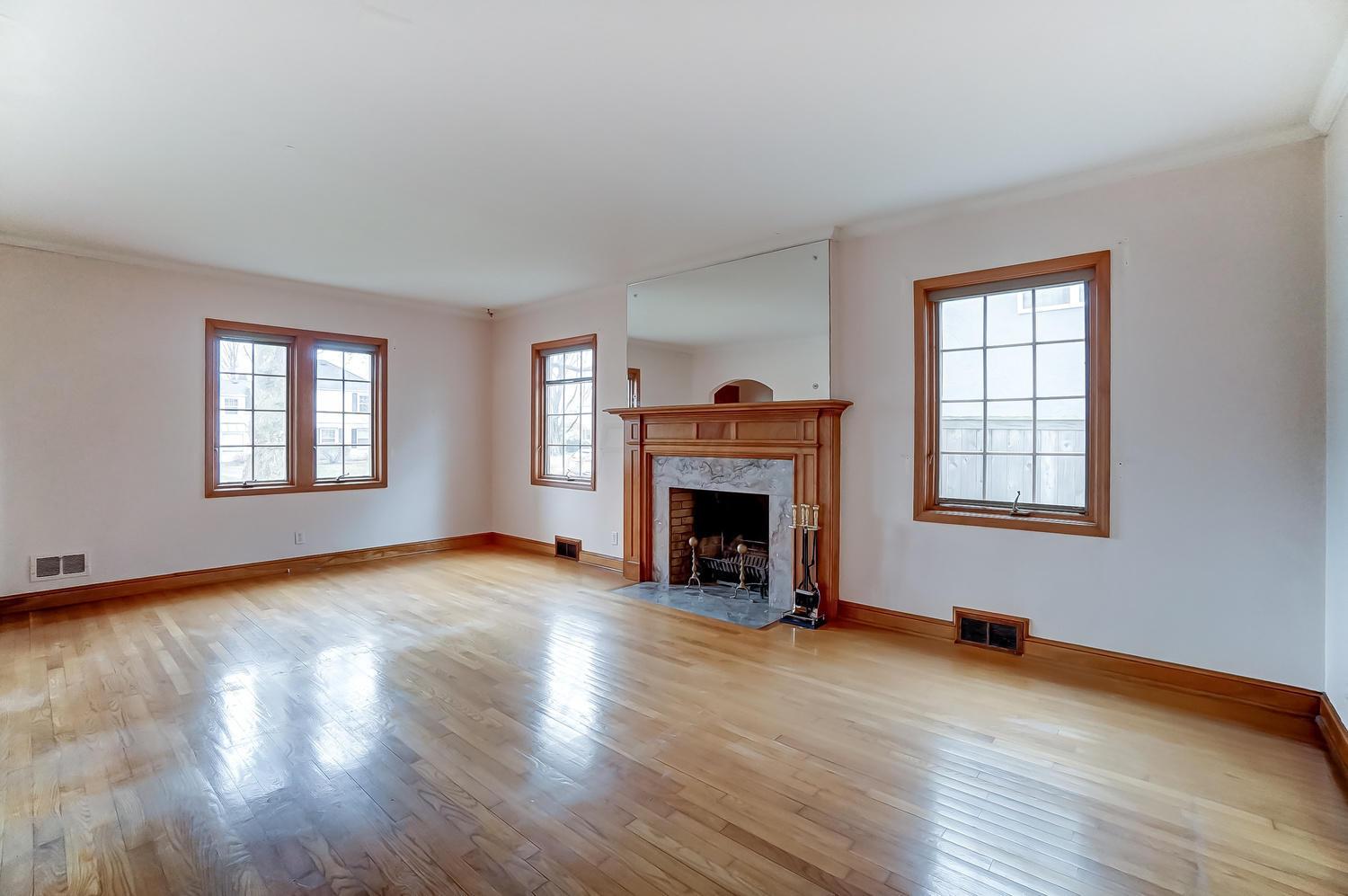 1885 Wyandotte Road Columbus, OH 43212 - Photo 5 of 44