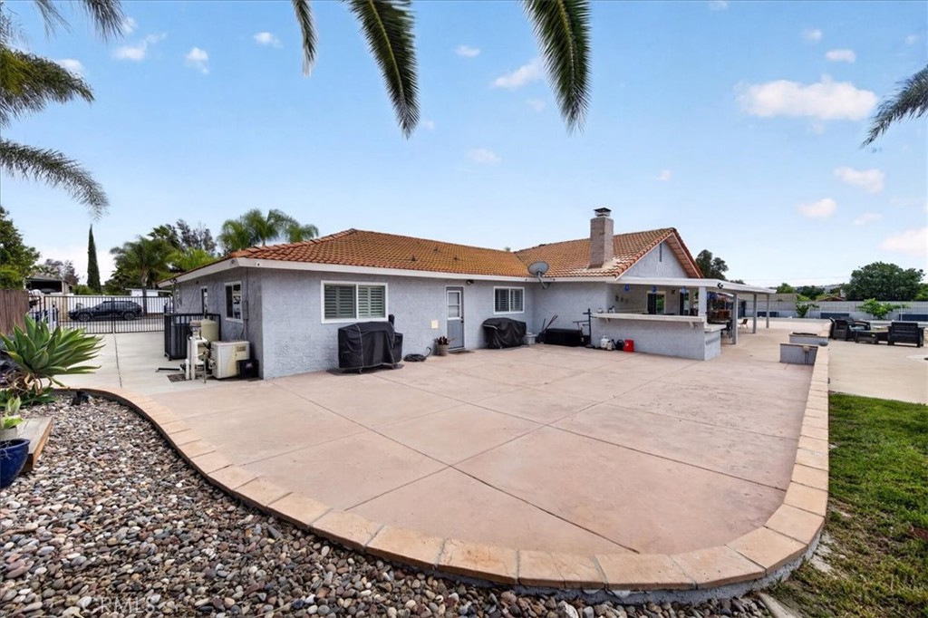 16435 Lois Lane Riverside, CA 92504 - Photo 34 of 42