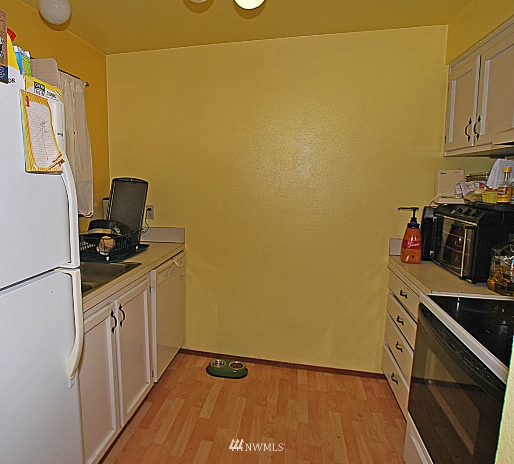 1526 192nd Street Southeast Bothell, WA 98012 - Photo 5 of 8