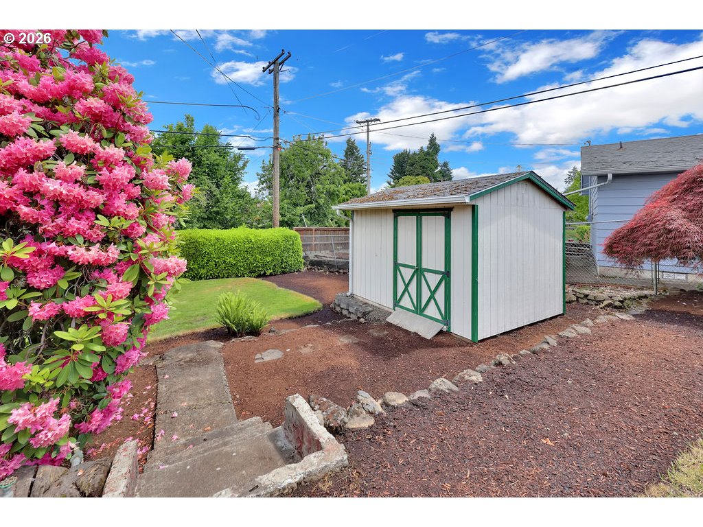 3095 Dapple Way Eugene, OR 97401 - Photo 41 of 48