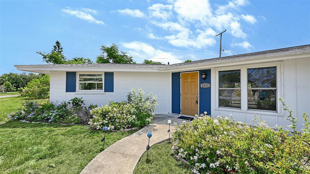 2512 Post Road Sarasota, FL 34231 - Photo 1 of 35