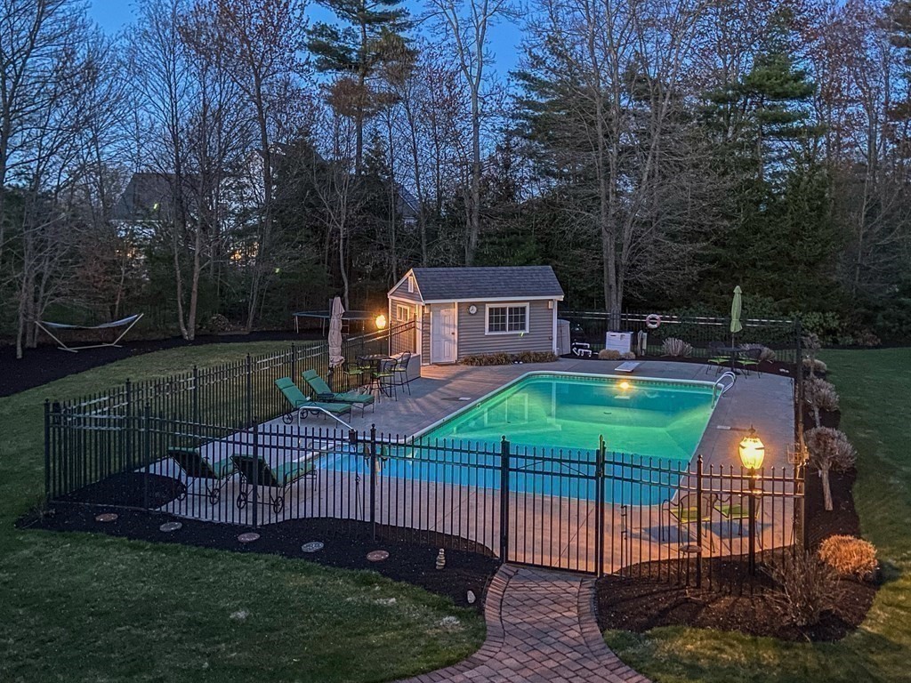 7 Connelly Hill Road Hopkinton, MA 01748 - Photo 40 of 42 Gallery Image 40