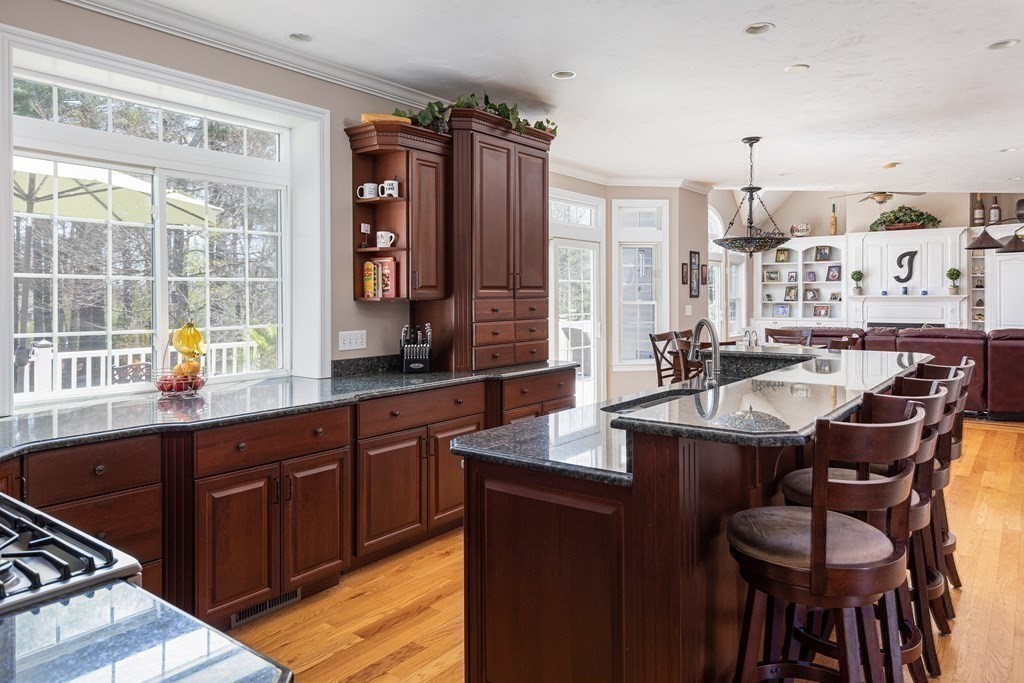 7 Connelly Hill Road Hopkinton, MA 01748 - Photo 8 of 42 Gallery Image 8