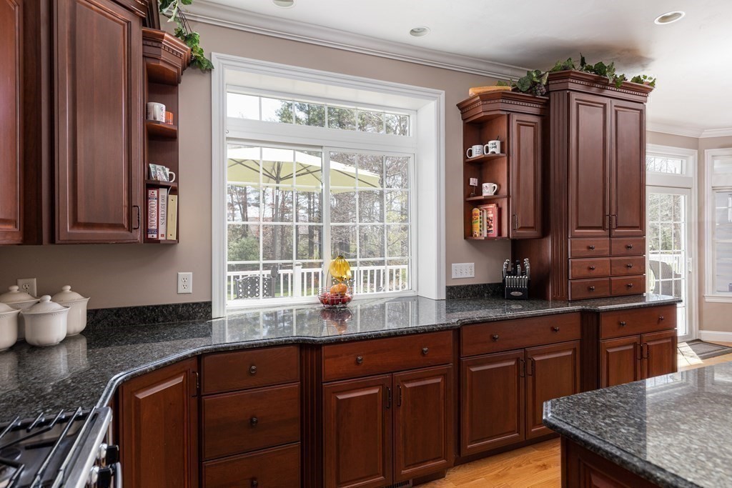 7 Connelly Hill Road Hopkinton, MA 01748 - Photo 9 of 42 Gallery Image 9
