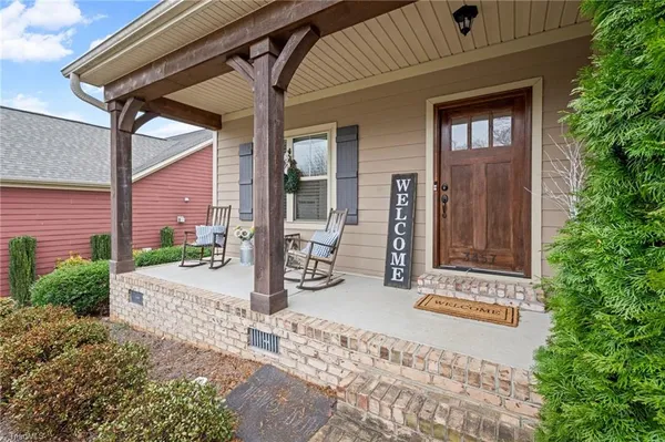 $475,000 | 3457 Grandview Crossing Lane, Pfafftown, NC 27040