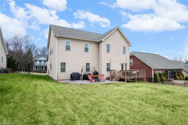 $475,000 | 3457 Grandview Crossing Lane, Pfafftown, NC 27040