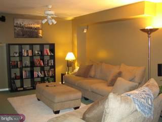 3405 Walnut Ridge Drive Pottstown, PA 19464 - Photo 4 of 6 Gallery Image 4