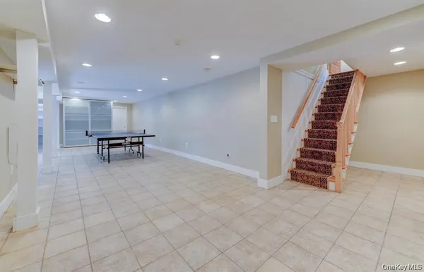 $8,000 | 20 Cherry Lane, Syosset, NY 11791