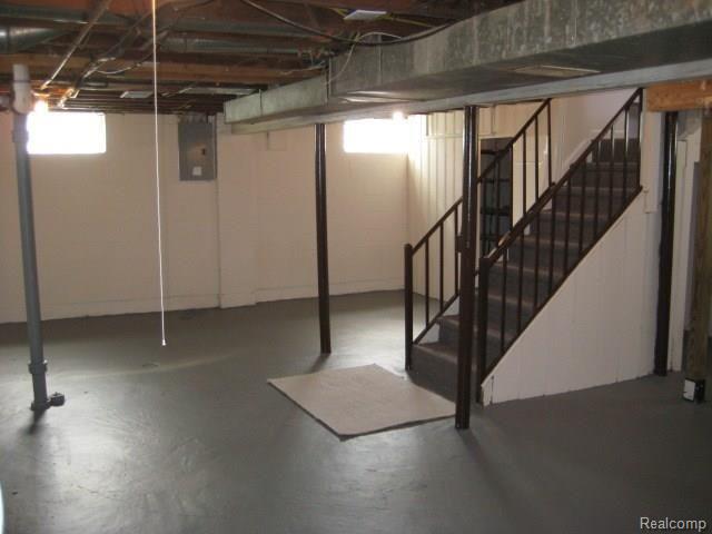 6565 Pelham Road Allen Park, MI 48101 - Photo 15 of 15 IMG_4456.JPG