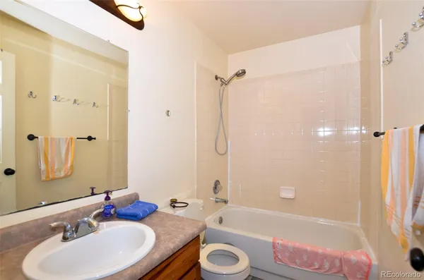 $549,900 | 14831 East Penwood Place, Aurora, CO 80015