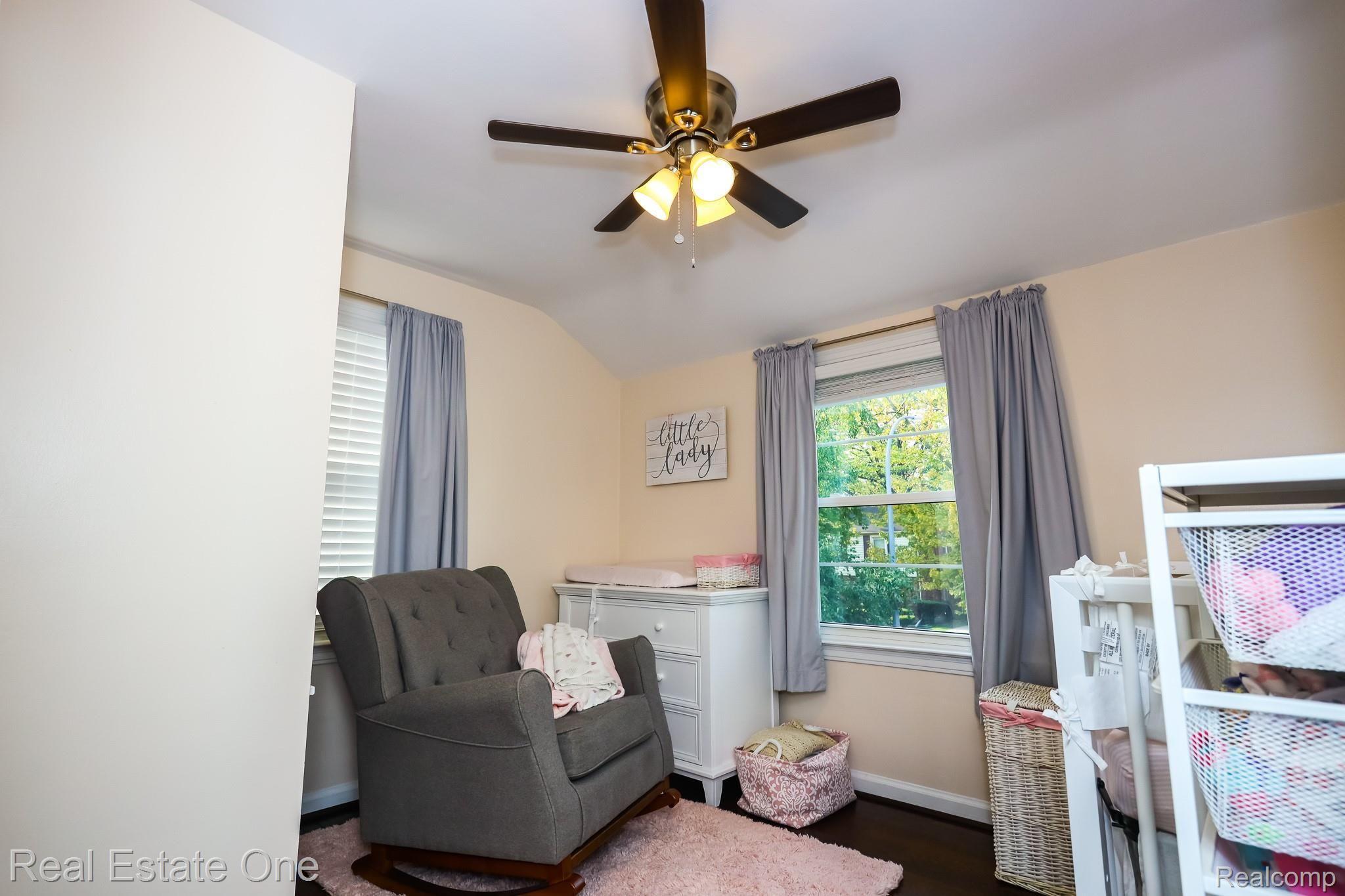1698 Bournemouth Road Grosse Pointe, MI 48236 - Photo 34 of 42 grosse_point_56.jpg