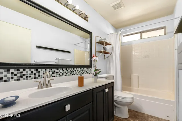 $599,000 | 462 East Pinto Drive, Gilbert, AZ 85296