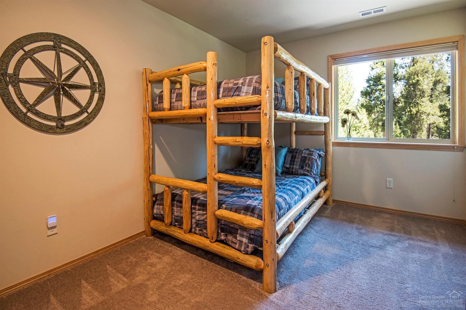 18125 Modoc Lane Sunriver, OR 97707 - Photo 18 of 25 Gallery Image 18