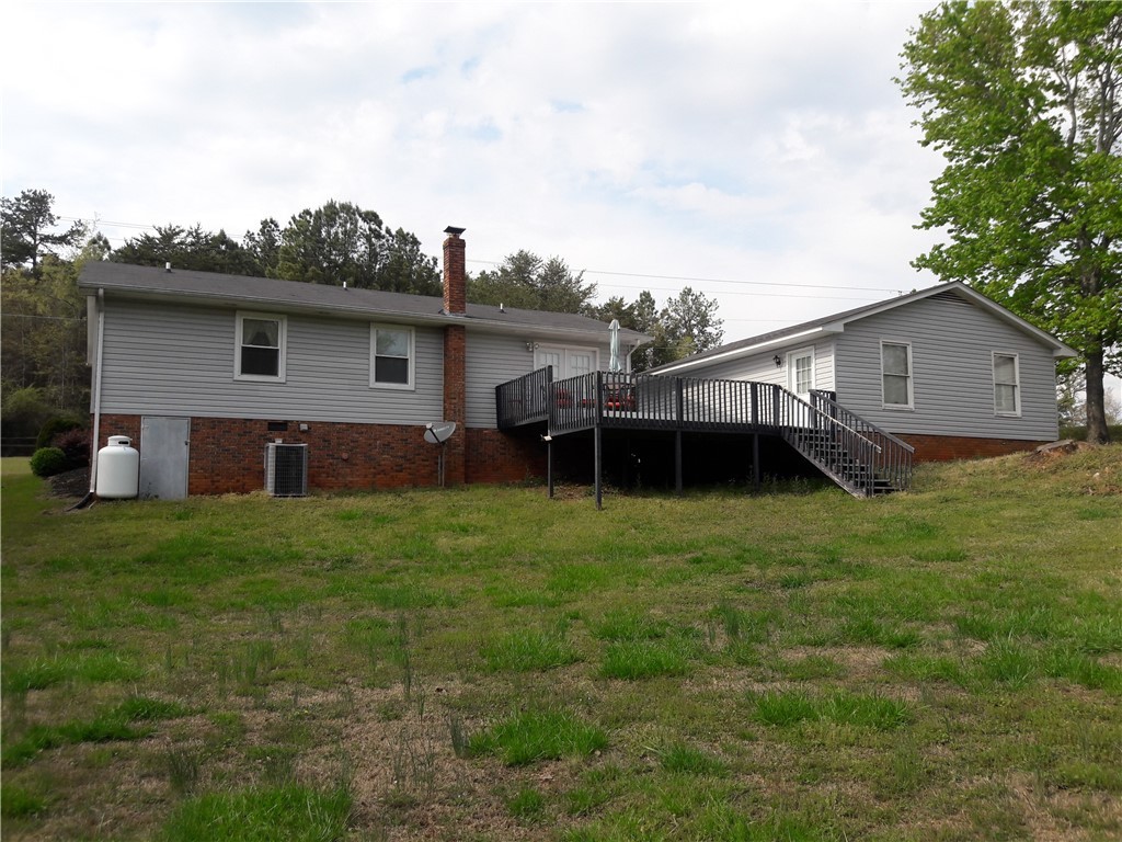 358 Lawrence Bridge Road Seneca, SC 29672 - Photo 2 of 24 Gallery Image 2