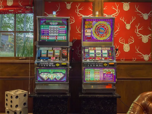 $8,390,000 | 330 High Park Court, Silverthorne, CO 80498