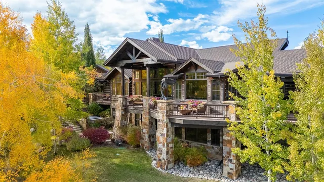$8,390,000 | 330 High Park Court, Silverthorne, CO 80498