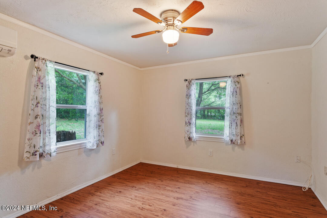 205 West Strickland Road Interlachen, FL 32148 - Photo 12 of 30 205 W STRICKLAND 13