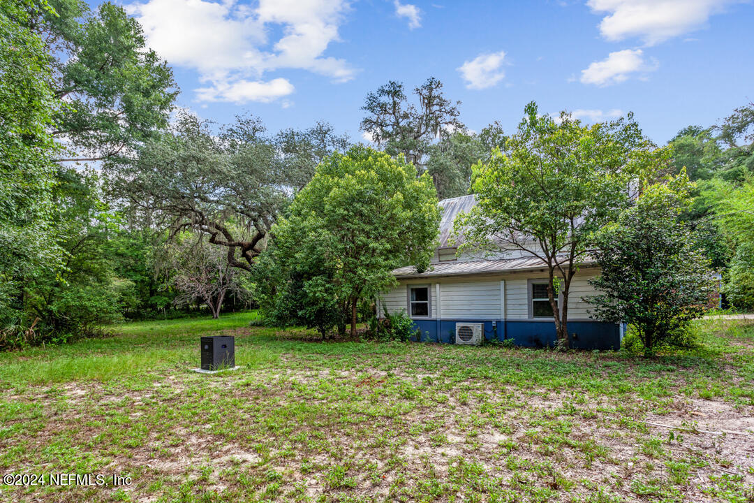 205 West Strickland Road Interlachen, FL 32148 - Photo 23 of 30 205 W STRICKLAND 25